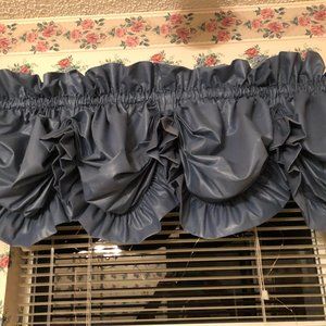 JC PENNEY  POLISHED COTTON*BALLOON VALENCE RUFFLED  IN BLUE  88" X15" VINTAGE